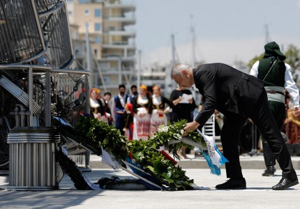 Αποκαλυπτήρια του  Μνημείου Γενοκτονίας των Ελλήνων του Πόντου και εγκαίνια της ανακατασκευασμένης πλατείας Αλεξάνδρας